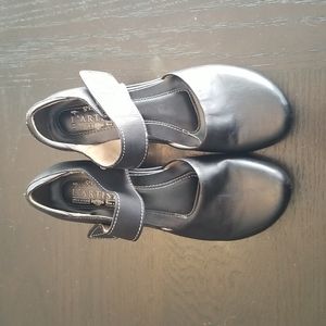 L'artiste spring step black mary jane sandals